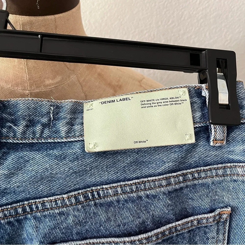 OFF-WHITE Main Label Blue Denim Shorts sz 28 Rose Stripe Virgil Abloh